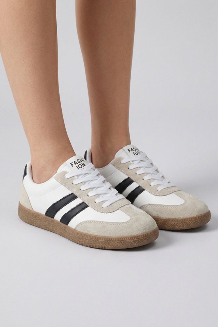 Women's Retro Sneakers | Contrast Stripe