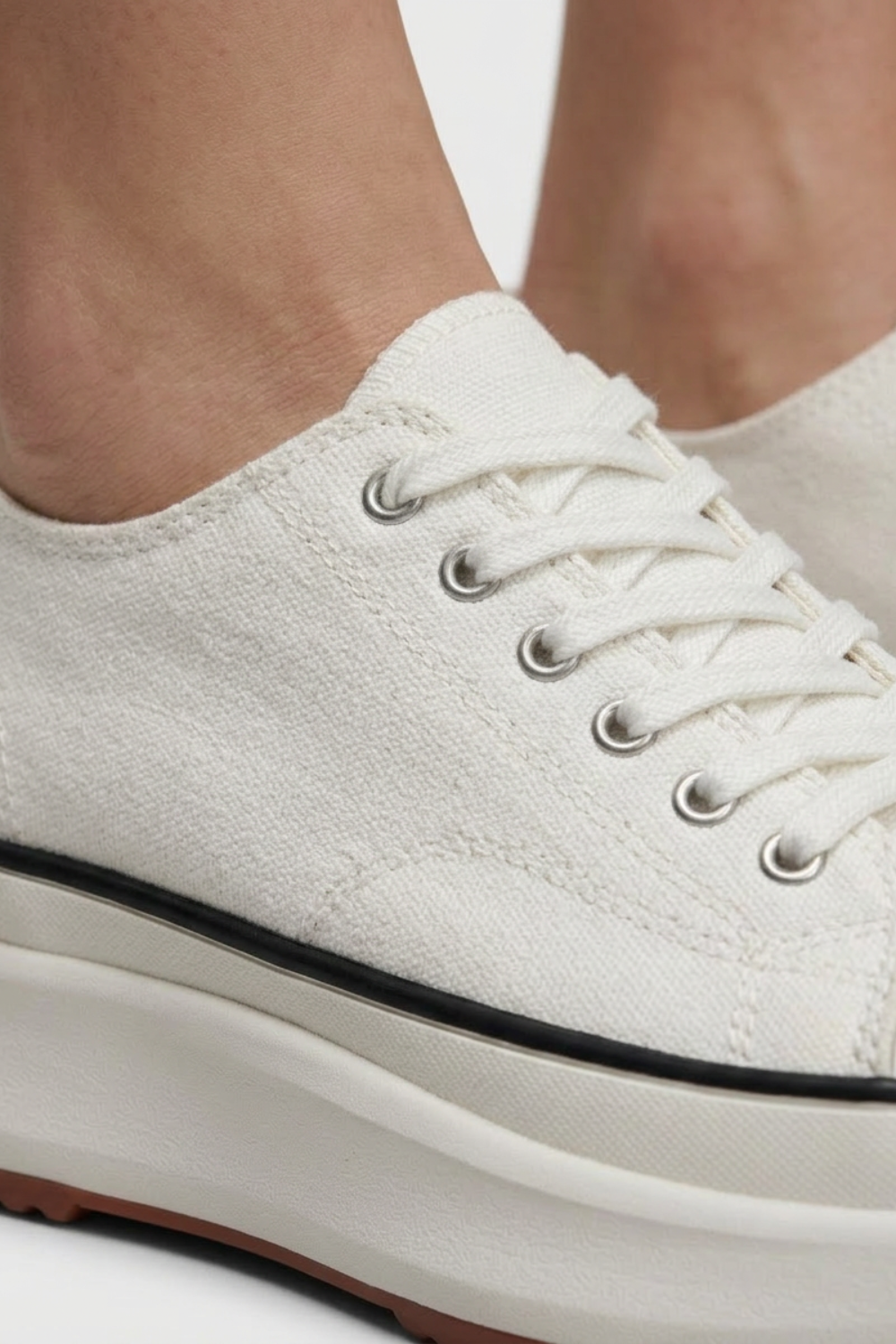 Women's Low Top Sneakers with Lacing and Rubber Cap