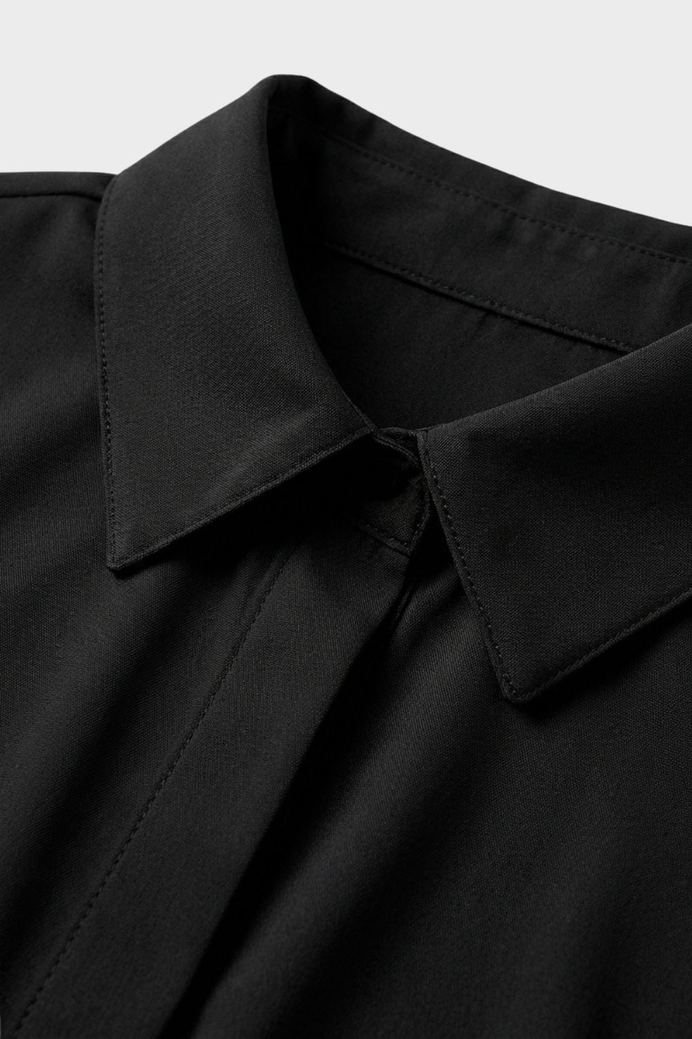 Women's Long Sleeve Blouse with Collar and Button Placket