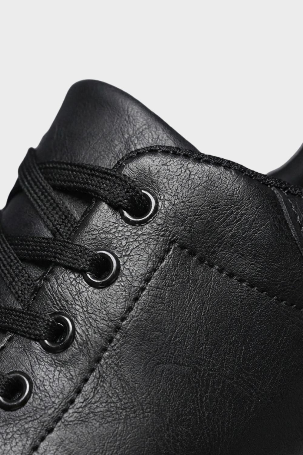 Men's Sneakers with Laces and White Sole