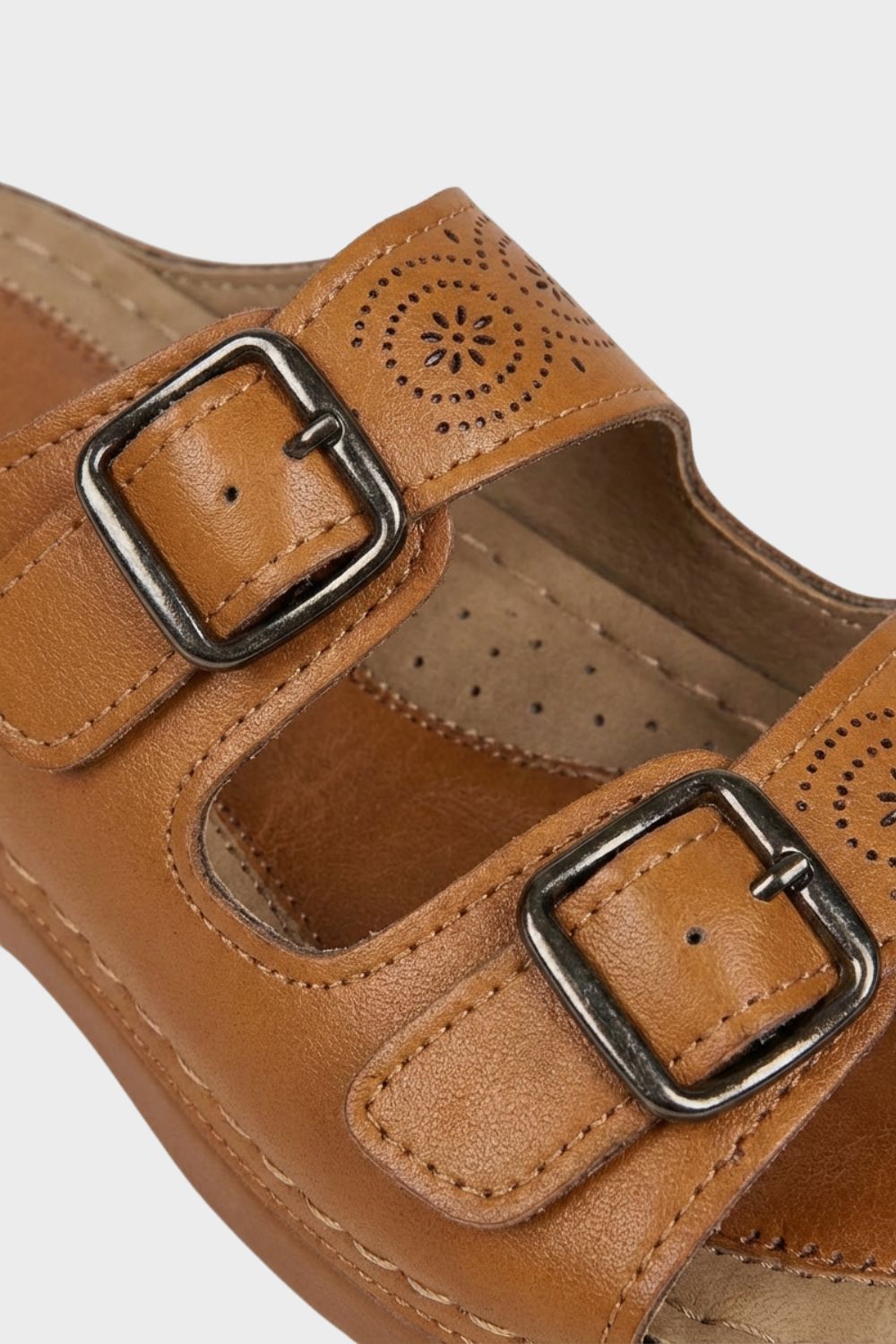 Women's Sandals Slippers with Double Buckle and Cut-Out Pattern
