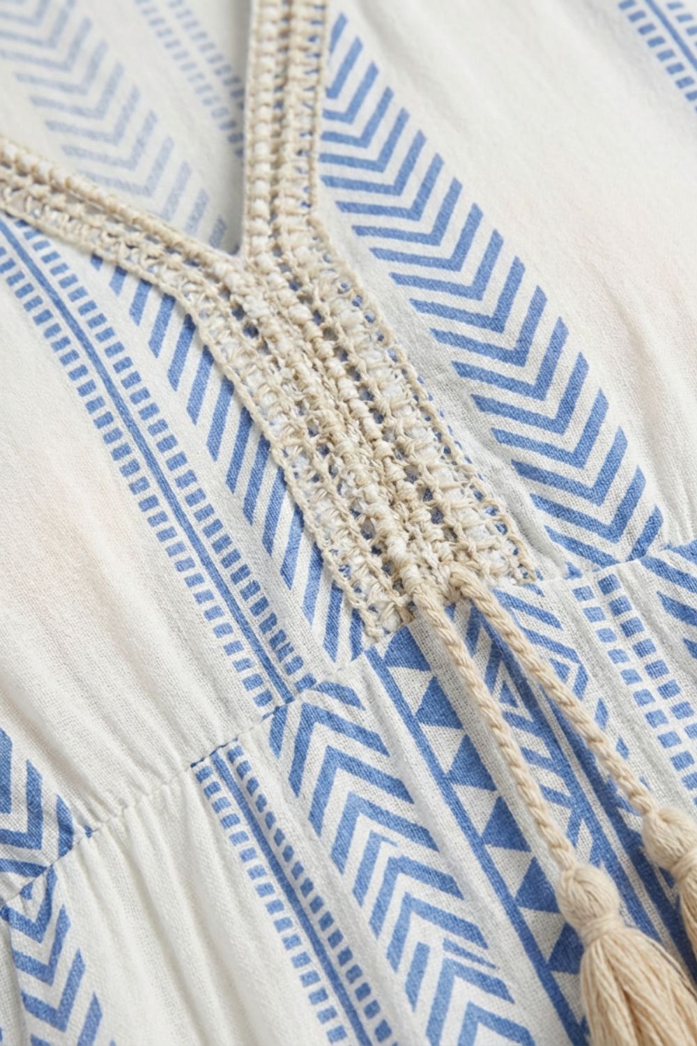 Summer Dress for Women V-Neck with Pattern and Tassels