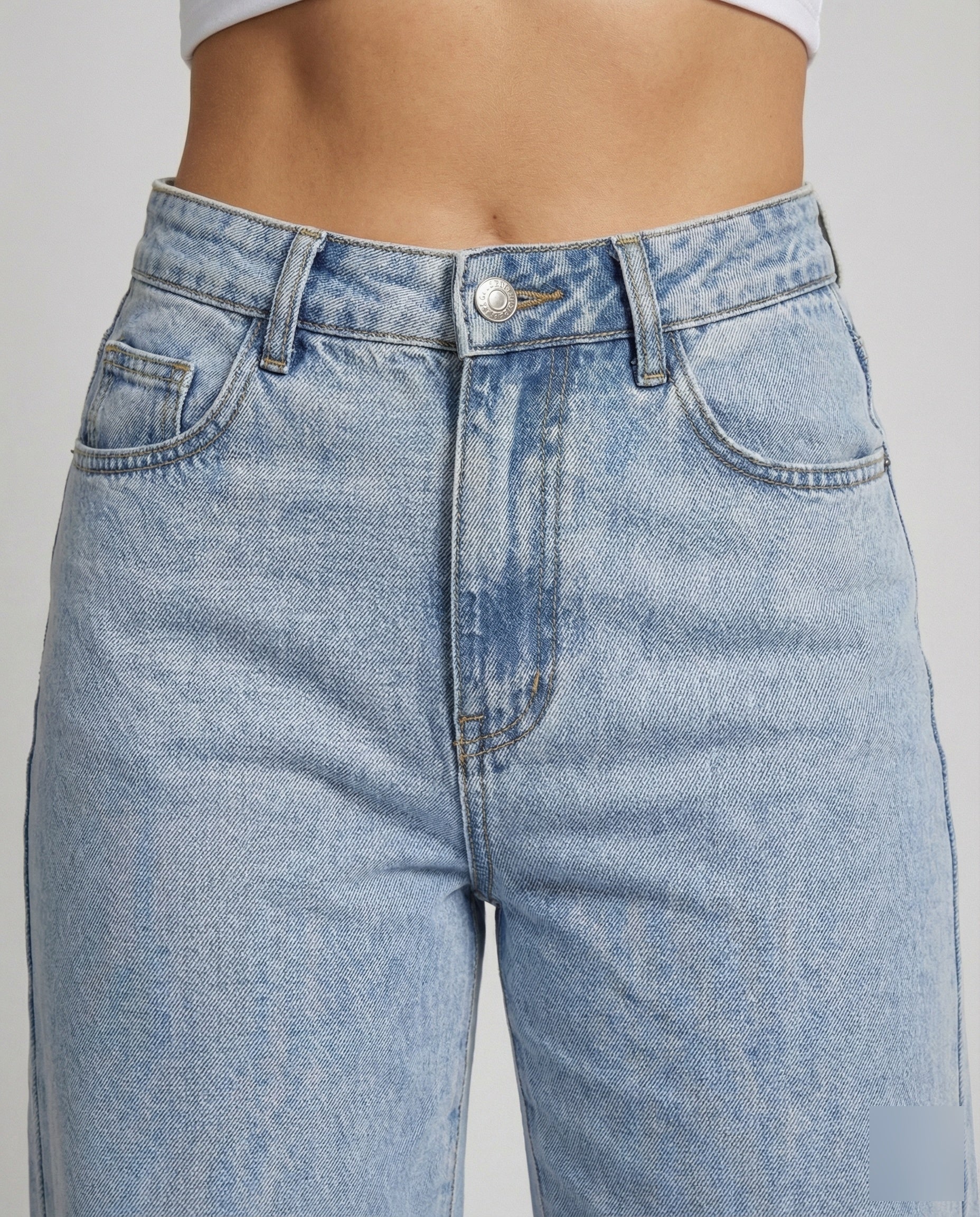 Women's high waist wide leg jeans in blue vintage wash with five-pocket flare denim styling – 3