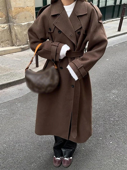 Women's oversized double-breasted trench coat with waist belt and notched collar – 2