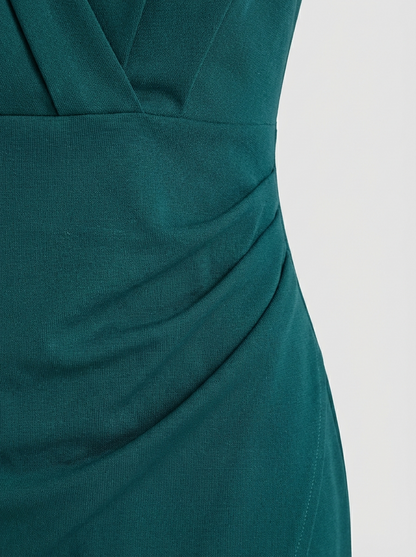 Fitted Dress for Women with V-Neck and Slit